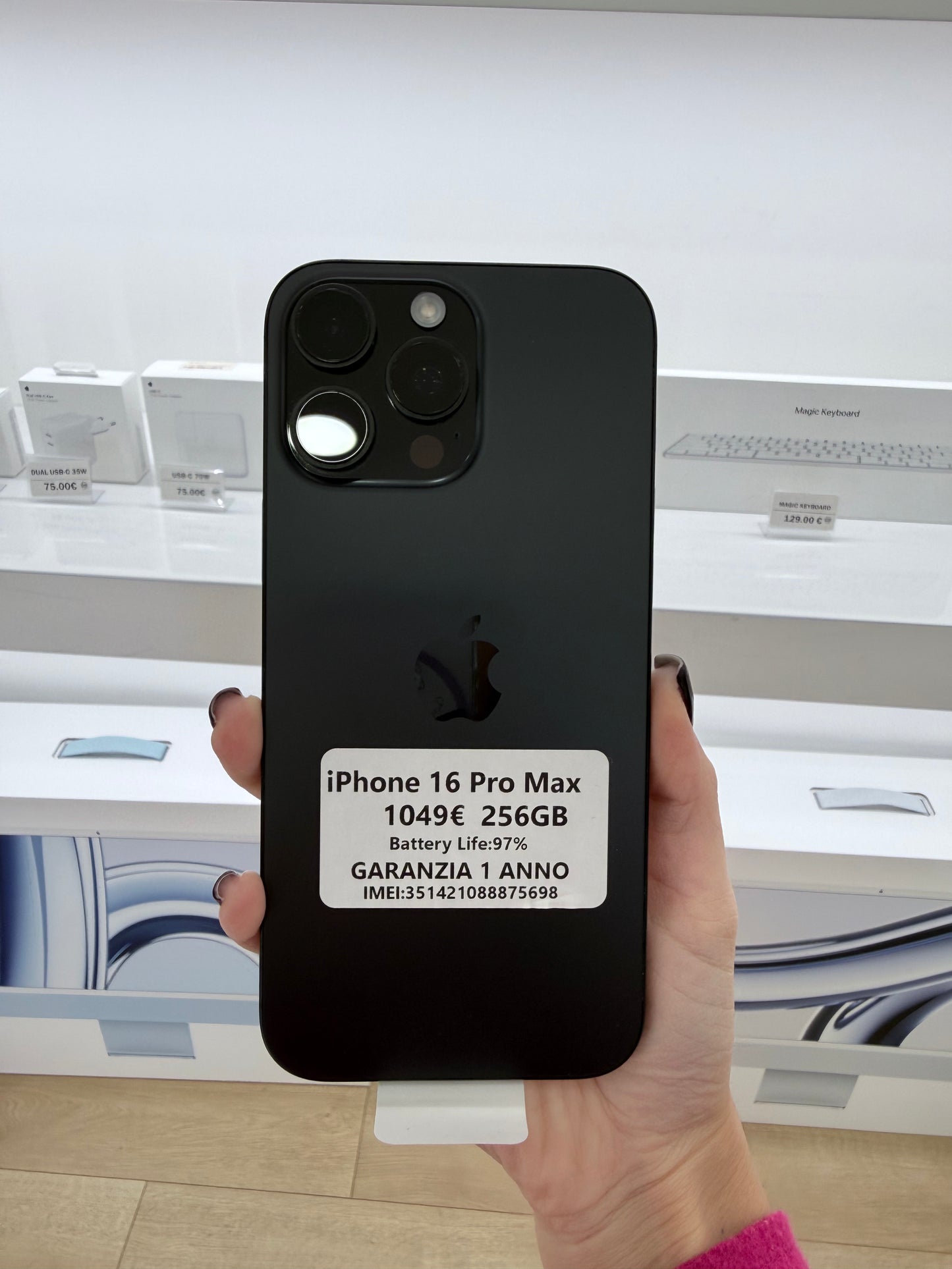 iPhone 16 Pro Max
